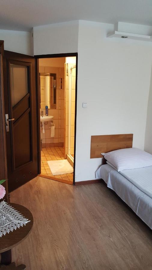 Pokoje Goscinne Anna Ustka Exterior foto